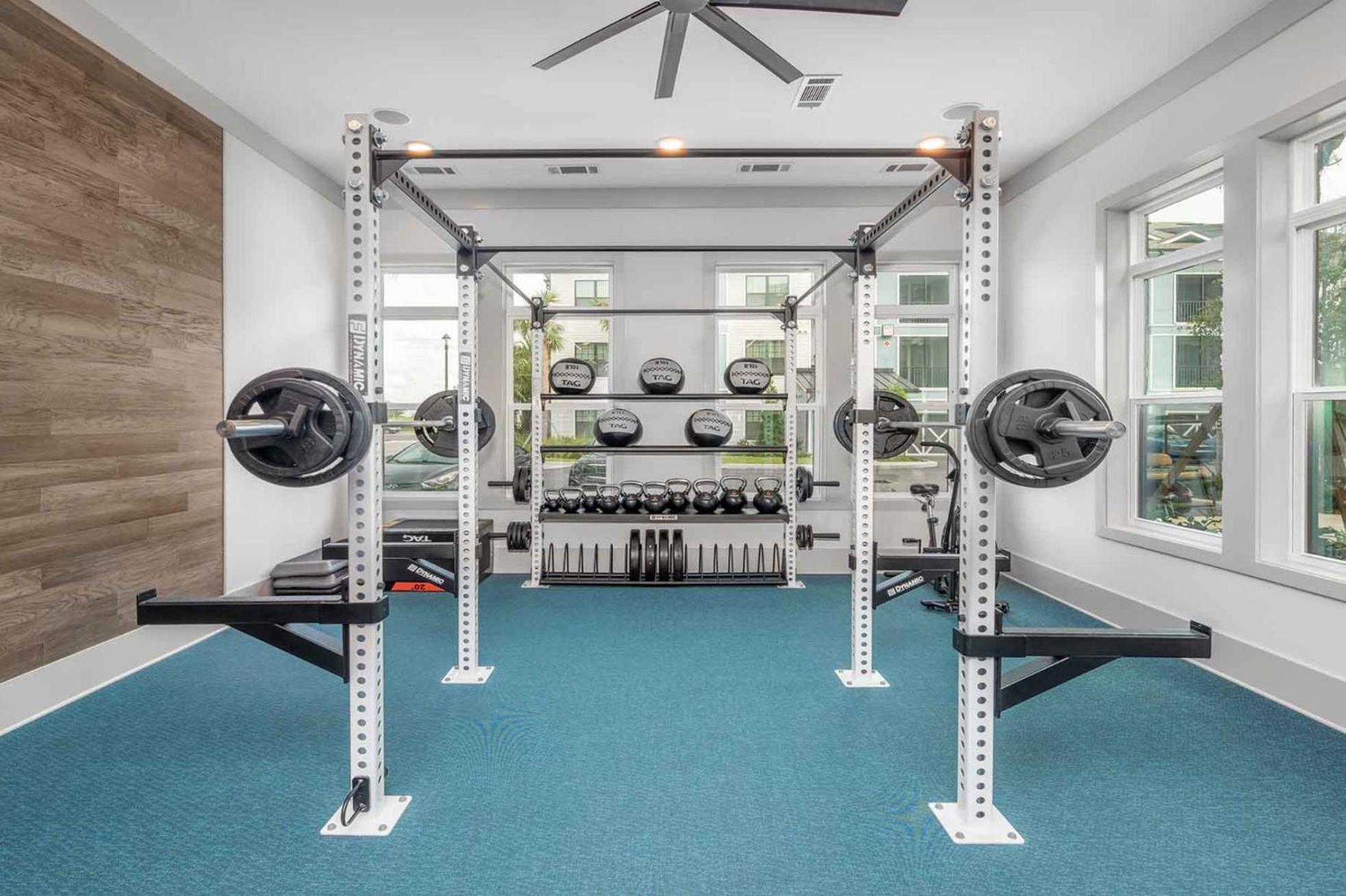 Apartment Full W Pool, Gym, Near Parks, King Bed, Pet-friendly *